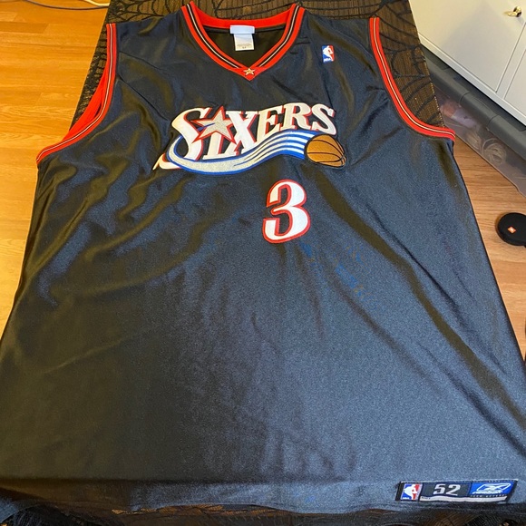 Allen Iverson 76ers 2001-02 Jersey - Picture 1 of 3